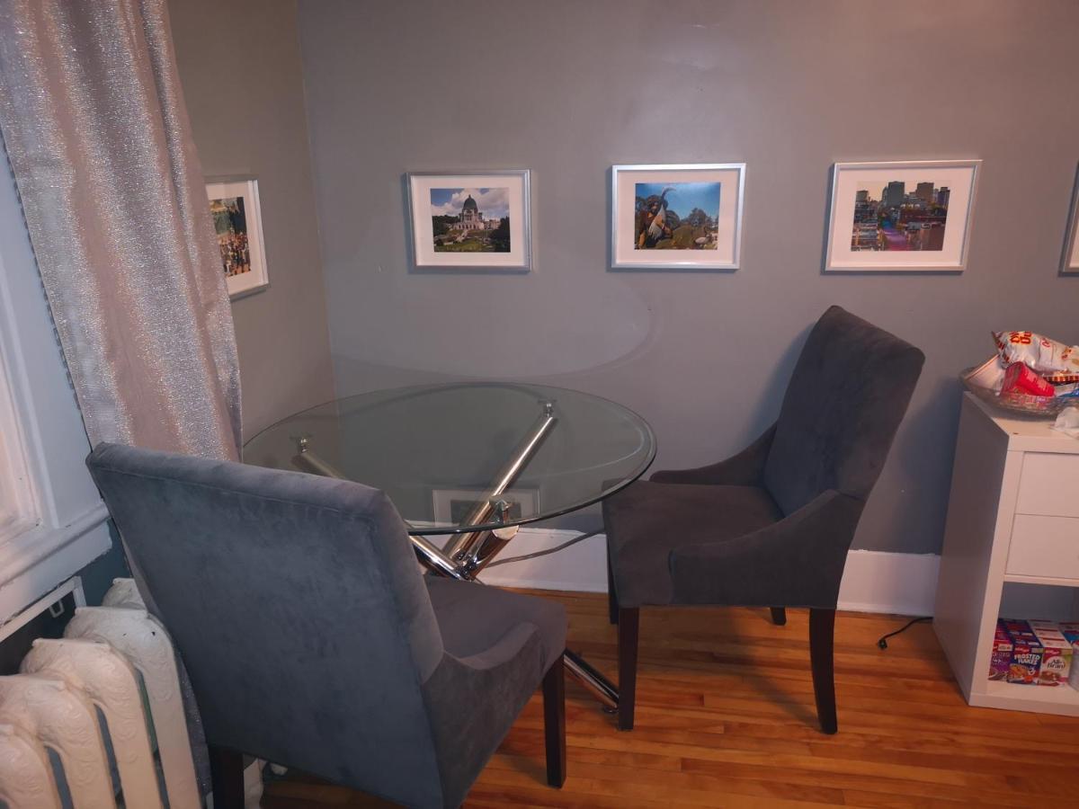 Room With King Bed In Shared 3 Bedroom Downtown Montréal Dış mekan fotoğraf